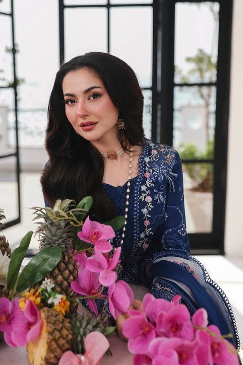 Qalamkar Sahil Luxury Lawn – SA-16 ESMA