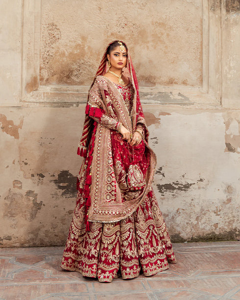 Faiza Saqlain Zofia - Replica