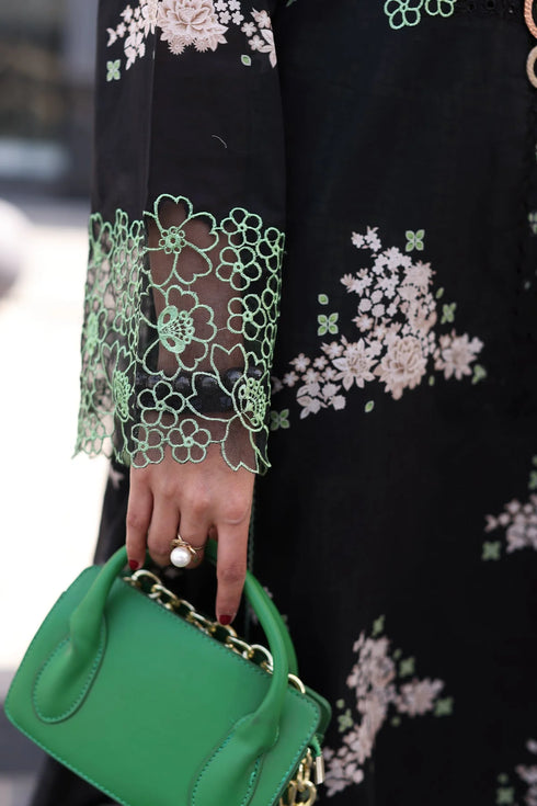 charizma-rang-e-bahar-unstitched-printed-lawn-shirt-with-embroidered-chiffon-dupatta-and-trouser-crb4-10