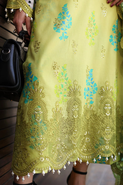 charizma-rang-e-bahar-unstitched-printed-lawn-shirt-with-embroidered-chiffon-dupatta-and-trouser-crb4-16