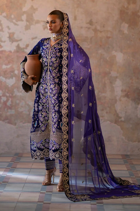 Emaan Adeel Velvet– Aroosh